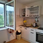 River Bank & Castle View Apartament