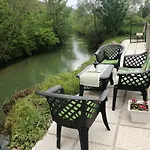 River Bank & Castle View *