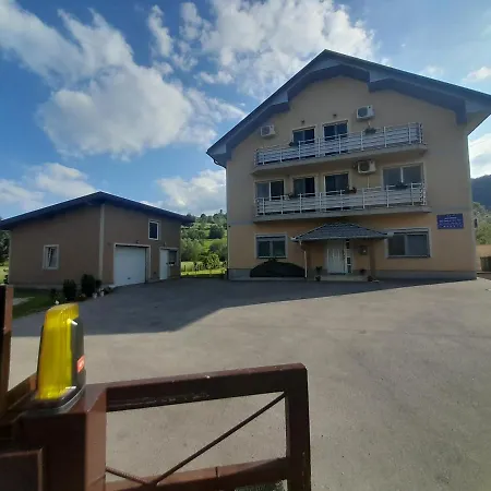 River Bank & Castle View Bihać