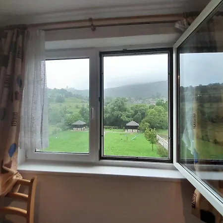 Apartment River Bank & Castle View