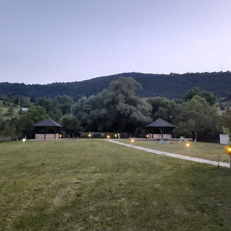 Апартаменты River Bank & Castle View *
