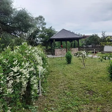 Apartment River Bank & Castle View