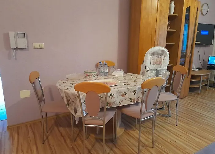 River Bank & Castle View Lägenhet *