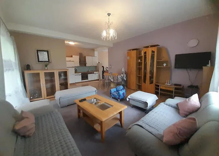 River Bank & Castle View *