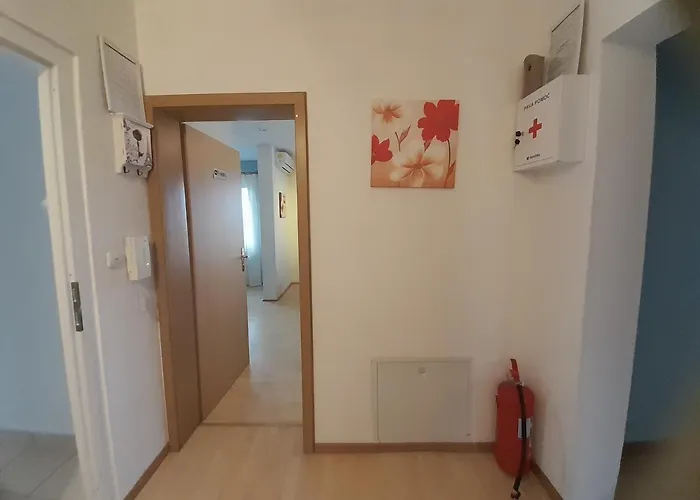 River Bank & Castle View Lägenhet Bihać