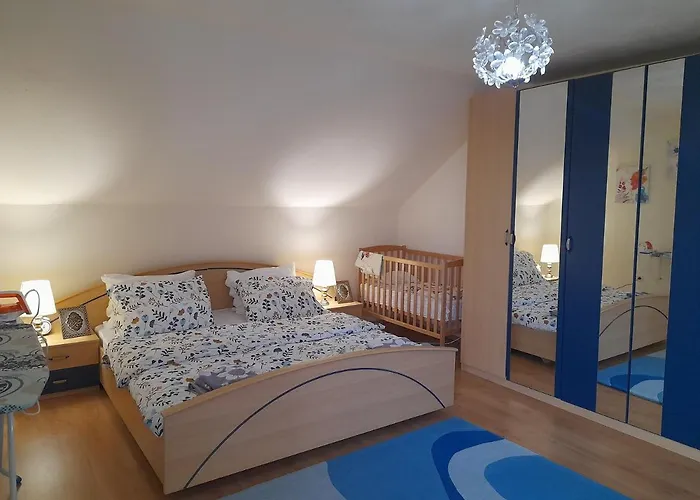 River Bank & Castle View Lägenhet *