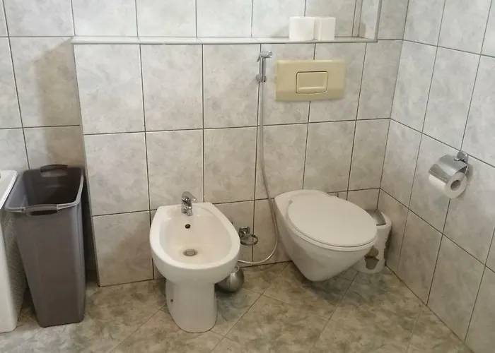 River Bank & Castle View *