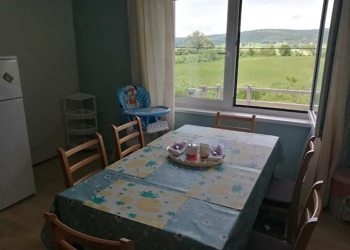 River Bank & Castle View Lägenhet Bihać